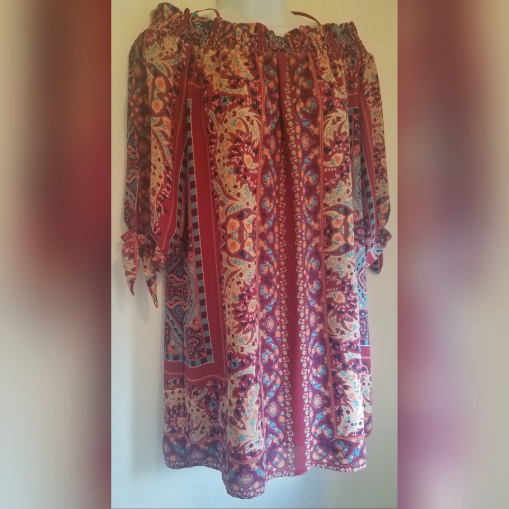 City Triangles Peasant Top